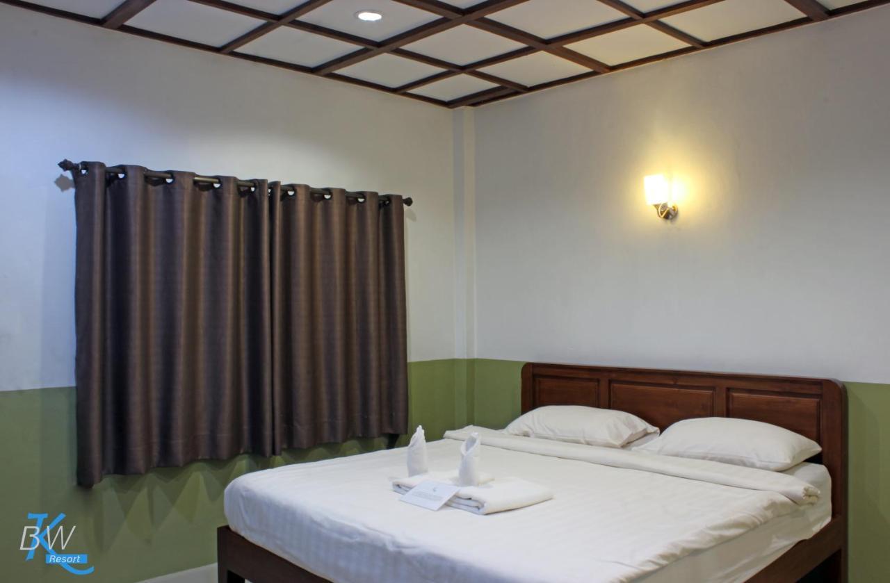 Baan Khue Wieng Resort Mae Sariang Exterior photo